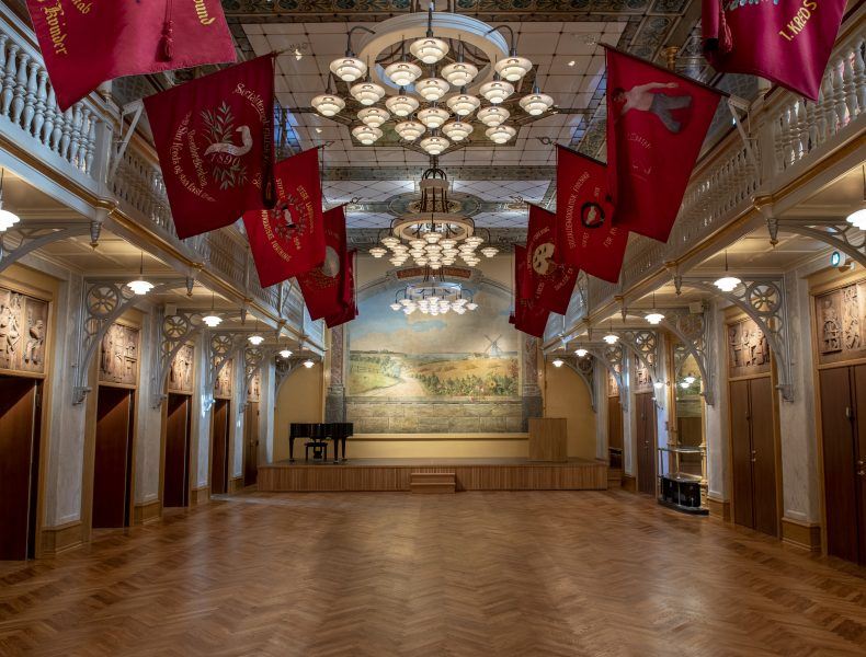 Festsalen er restaureret>